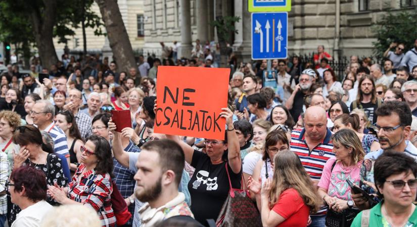 Nincs valódi alkotmány társadalmi legitimáció nélkül