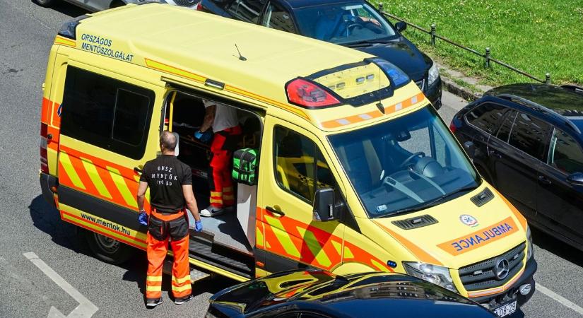 Fekete hajnal az M1-esen: nyolc áldozata van a két egymást követő balesetnek