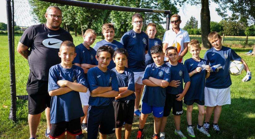 Kinevelhetik akár a következő Szoboszlait? Így éled újjá a focipálya a zalai kistelepülésen (galéria, videó)