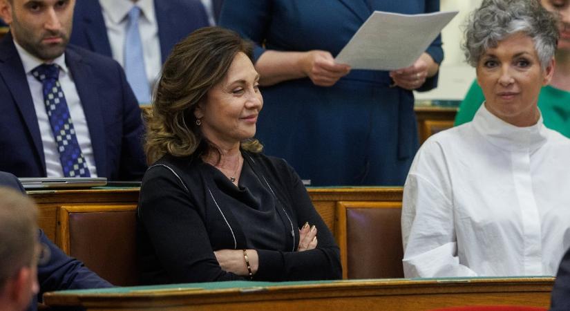 Megszólalt a házelnök: Rost Andrea kihagyott százmilliós villája miatt változhat a törvény
