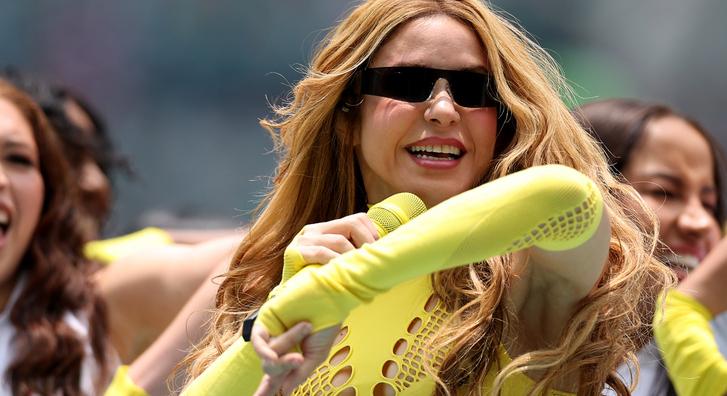 „Engem nem vernek át, ez nem Shakira volt” – Rá sem lehetett ismerni Shakirára a vb-megnyitón, kiakadtak a szurkolók