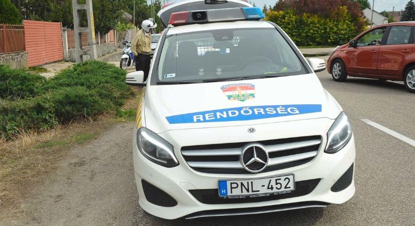 Baleset Debrecenben: busz és autó ütközött!