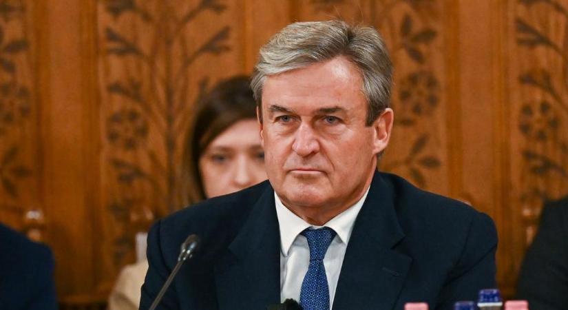 Kapitány István kifelejtett egy balatoni luxusvillát a vagyonnyilatkozatából