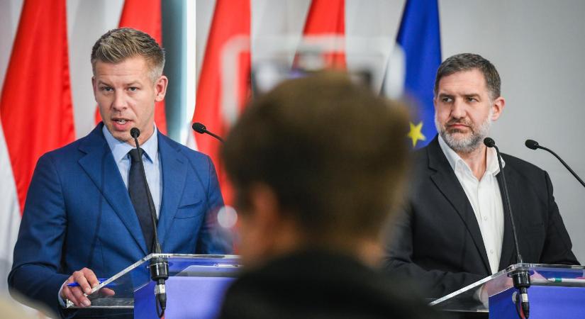 Felmentette a kormány a titkosszolgálatok vezetőit