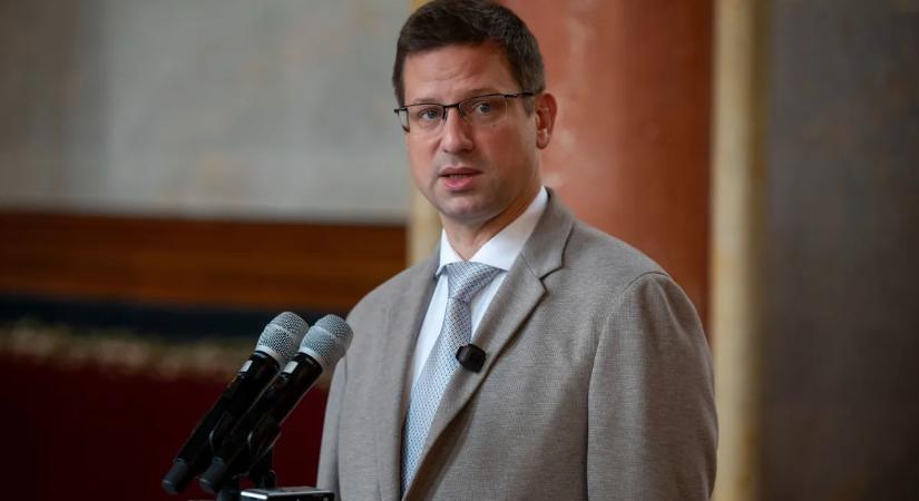 Gulyás Gergely: A Tisza-kormány megszünteti a kamatstopot