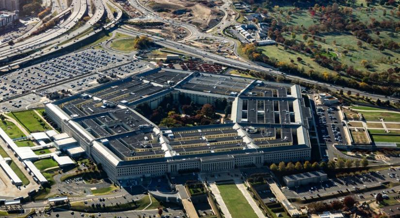 Lezárták a Pentagon épületét, mert veszélyes anyag kerülhetett a levegőbe