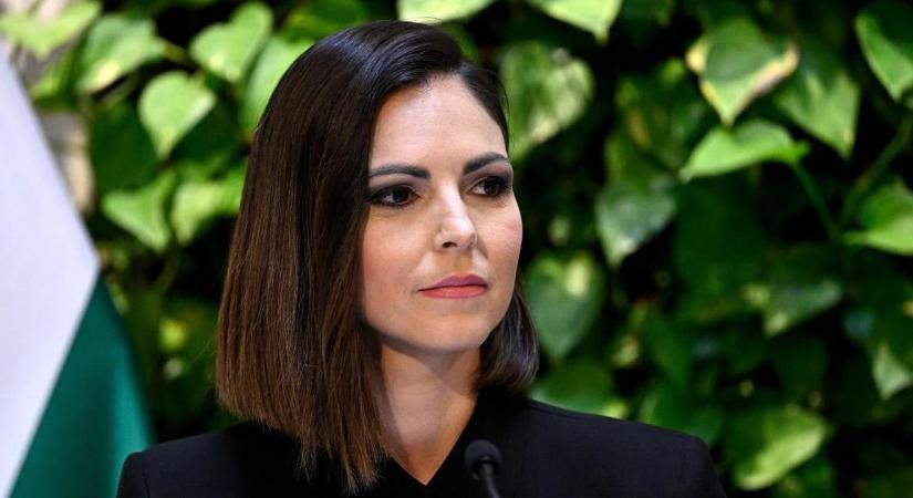 A kormány év végéig meghosszabbítja a diákhitel kamatstopot