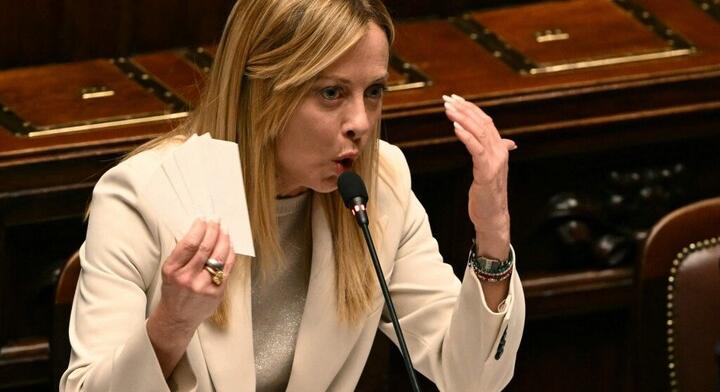 Meloni szerint az Európai Uniónak képviselőt kell kijelölnie az orosz tárgyalásra