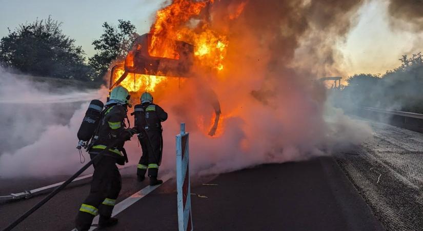 Tragédia az M1-esen: az MKIF reagált a baleset körüli kérdésekre – komoly vizsgálat jön a koncessziós társasággal szemben