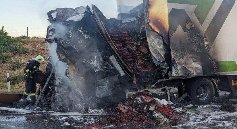 Sokkoló képeken az M1-esen történt szörnyű balesetek