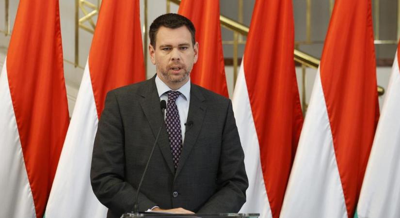 Azonnali vizsgálatot rendelt el Vitézy Dávid az M1-esen történt tragikus balesetek miatt