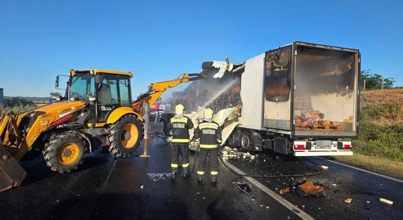 Friss infó az M1-es tragédiáról, elalvás okozhatta a végzetes ütközést videó