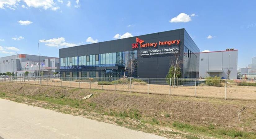 Fillérekkel megúszta a komáromi akkugyár az amputációval járó balesetet és a kiszabadult rákkeltő port