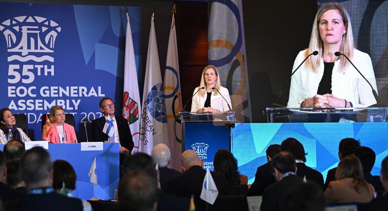 A Nemzetközi Olimpiai Bizottság elnöke szerint a sport él és lélegzik Magyarországon