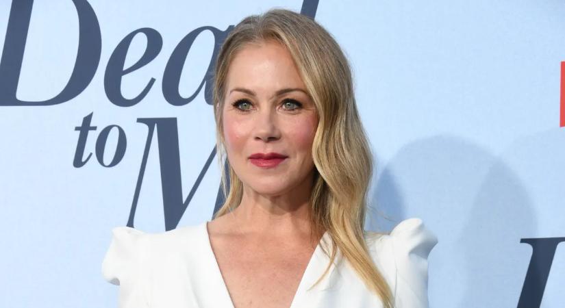„Nem akartam kiárusítani magam” – A gyógyíthatatlan Christina Applegate élete legfontosabb döntését hozta meg