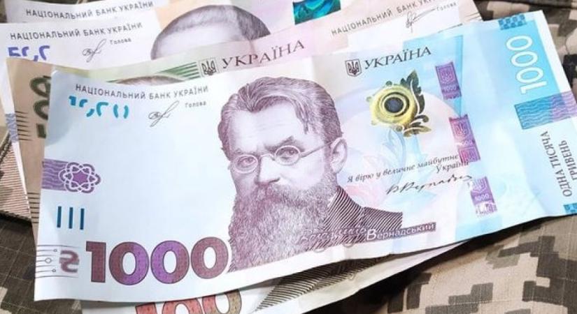 Hamarosan kezdődik a hadsereg bérreformja, emelkedni fog a katonák fizetése