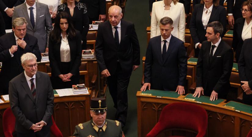 Polt Péter alkotmánybírósági elnök már ki is szignálta Sulyok beadványát, amivel az állásáért küzd