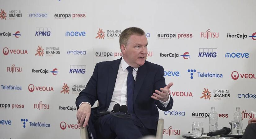Brüsszelből nézik az új magyar kormány reformjait: megszólalt a Klubrádió ügyéről és az Sulyok-vitáról is az uniós jogállamisági biztos