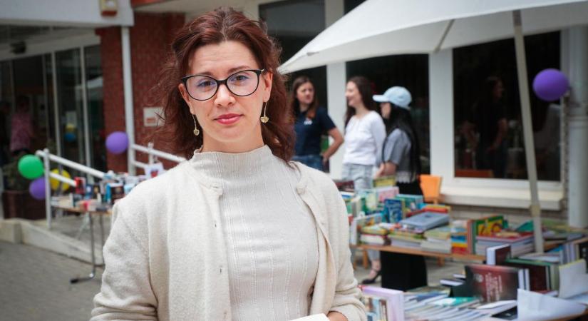Kustos Júlia nyitotta meg a 97. Ünnepi Könyvhetet Szombathelyen