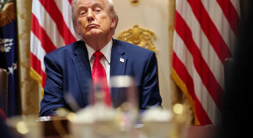 Trump nagyon kemény csapással fenyegetett, aztán órákkal később már ott tartott, hogy aláírhatnak egy megállapodást