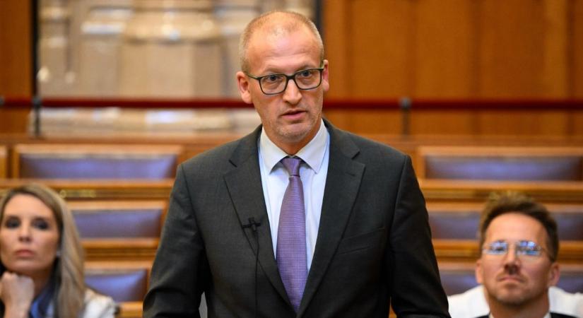 Tarr Zoltán visszavonta a Magyar Nemzeti Levéltár főigazgatójának vezetői megbizatását