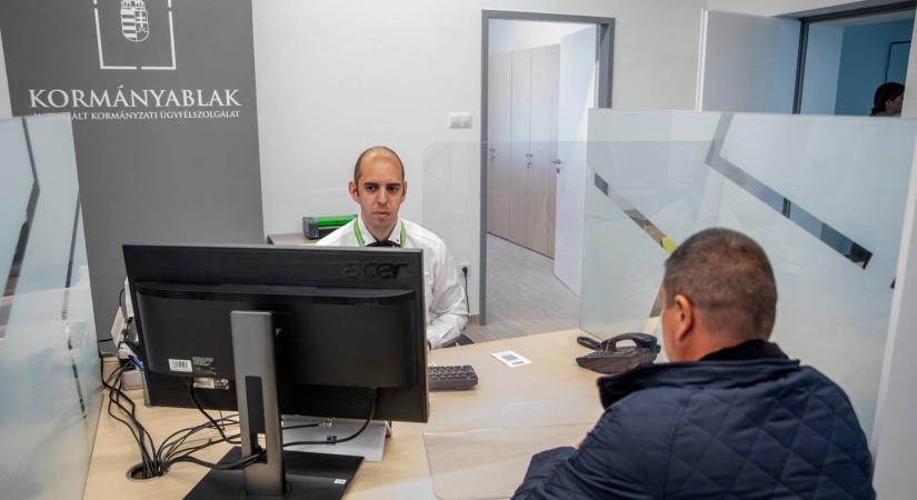 Ha ilyen személyi igazolványod van, legkésőbb augusztus 3-ig le kell cserélned