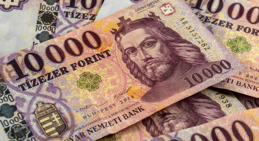 Idei legerősebb formáját mutatta pénteken a forint