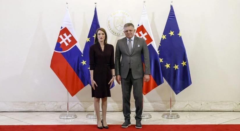 Fico találkozott Metsolával, figyelmeztette a kettős mérce politikájára