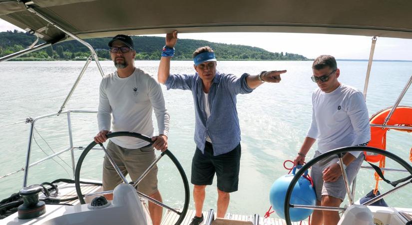 Szélre fel: amatőrökből egy napra versenyvitorlázók lettek a Balatonon (galéria  videó)