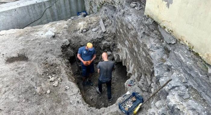300 év után napvilágra került egy eltemetett középkori torony Luckban