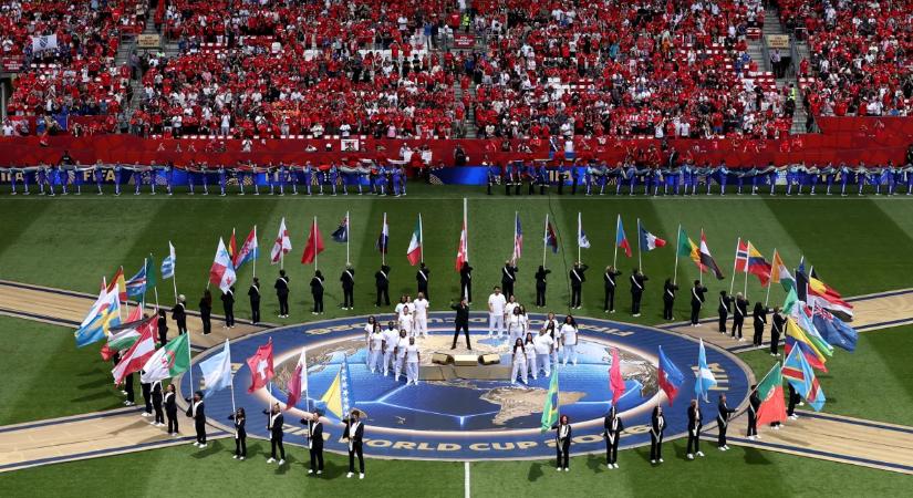 Megfagyott a levegő a foci-vb-n, néma csend lett úrrá az egész stadionon