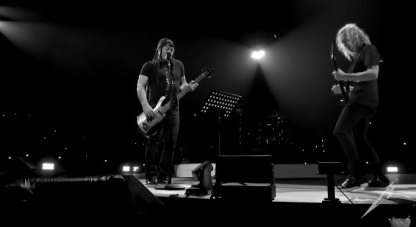 Pokolgép-dallal és véradással tért vissza Budapestre a Metallica