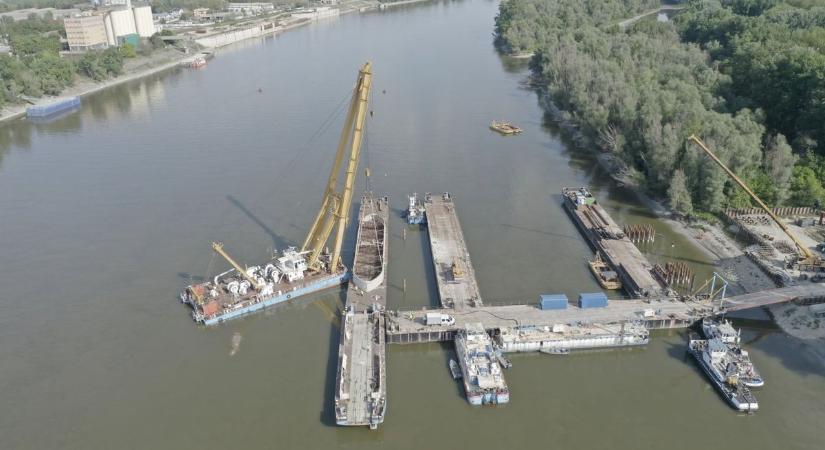 Ezt tudja a Tisza-kormány? Van egy kis gond a mohácsi Duna-híd visszaépítésével, nagyon sokba fog kerülni – "Eszement ötlet"