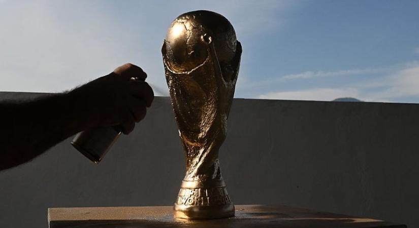 Ma a TV-ben: Folytatódik a vébé, Svájc és Brazília is ringbe száll