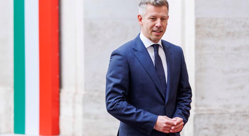 Rost Andreát, Radnai Márkot és Bódis Krisztát is kinevezi kormánybiztosnak Magyar Péter