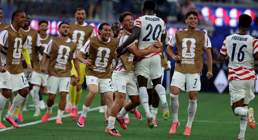 Nem is olyan rossz ez a soccer: így ünnepelték az amerikai válogatott rég várt sikerét New Yorkban