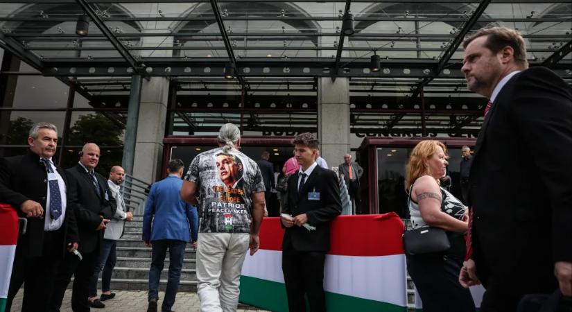 Tisztújító kongresszust tart a Fidesz, Orbán Viktor válaszolt a sajtó kérdéseire