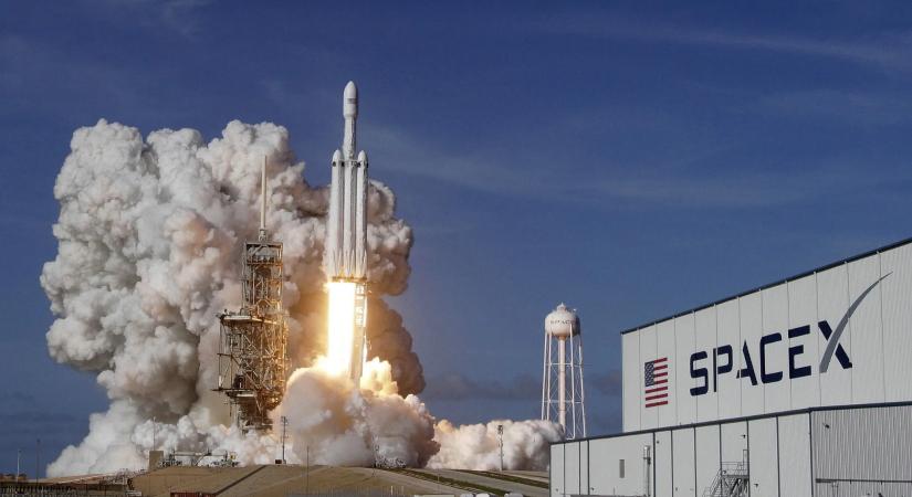 Tőzsdére lépett a SpaceX, és rögtön rakétaként lőtt ki az árfolyama