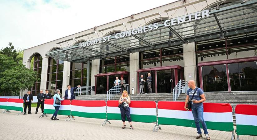 Orbán: Nem csak velem képes megújulni a Fidesz