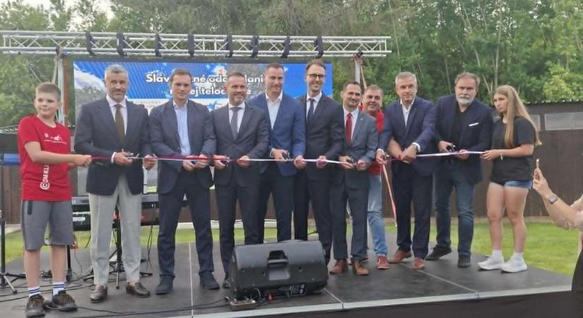 Új edzőközponttal kezdődött a 68. Komáromi Nagydíj