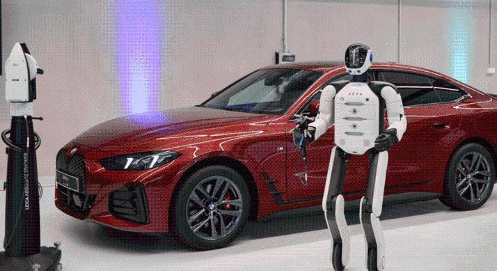 A BMW már a jövő gyárát építi? – Humanoid robotokat tesztelnek Lipcsében