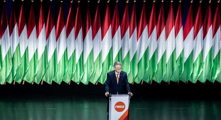 Kövér László bocsánatot kért hibáiért