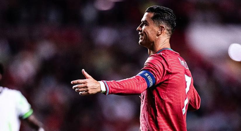 A kamerák előtt sírta el magát Ronaldo karjaiban a világhírű modell