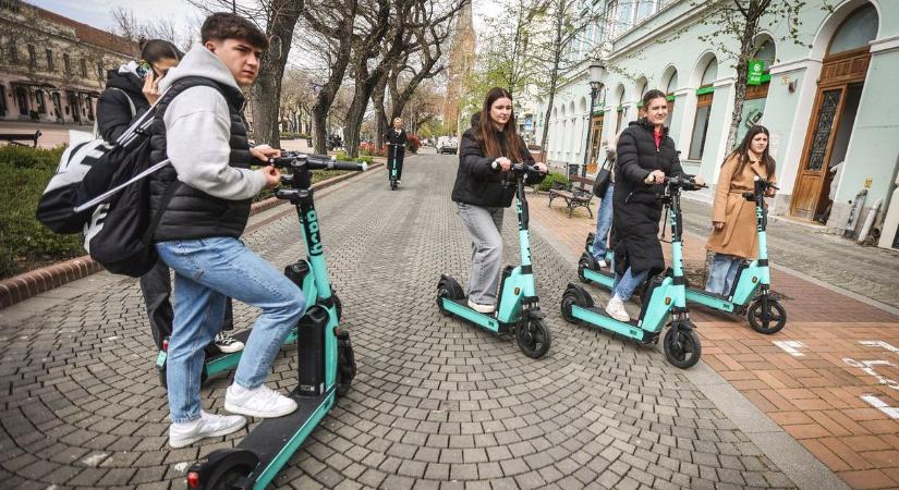 Háborog olvasónk: strandot nem építenek, a rollerezést sem szabályozzák Pécsen