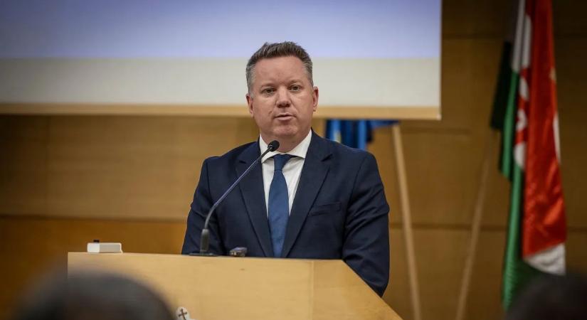 Magyar Péter belügyminisztere kinevezte a titkosszolgálatok új vezetőit