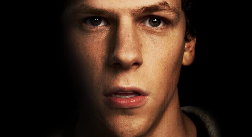 Ezért játssza egy másik színész Mark Zuckerberget az új Facebook-filmben a zseniális 2010-es mozi után
