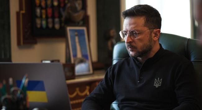 Az orosz nyelvnek mostantól nem jár védelem Ukrajnában, Zelenszkij aláírta a törvényt