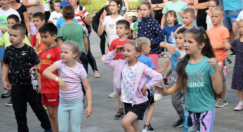 Kalóztánctól a streetballig – ilyen volt a Mozgás Éjszakája a zalai városban (galéria, videó)