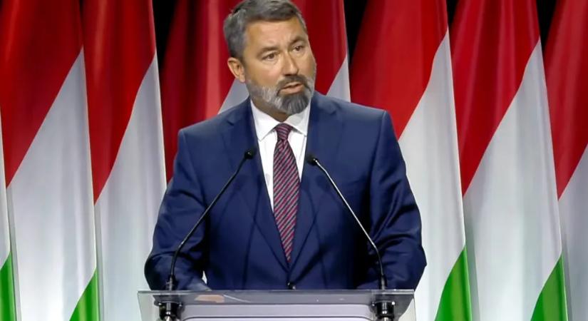 Ilyen kemény kritikát fideszes politikustól még nem hallottunk