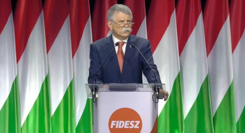 Kövér László: Ungarische Péter elhozza a proletárdiktatúrát, a Rákosi-éra szelleme sejlik fel
